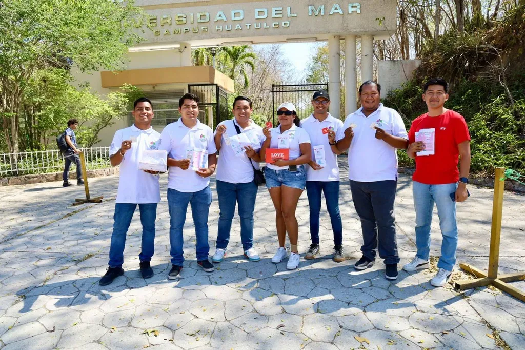 Municipal Government of Huatulco Implements Sexual Education and Prevention Campaign Aimed at Local Youth