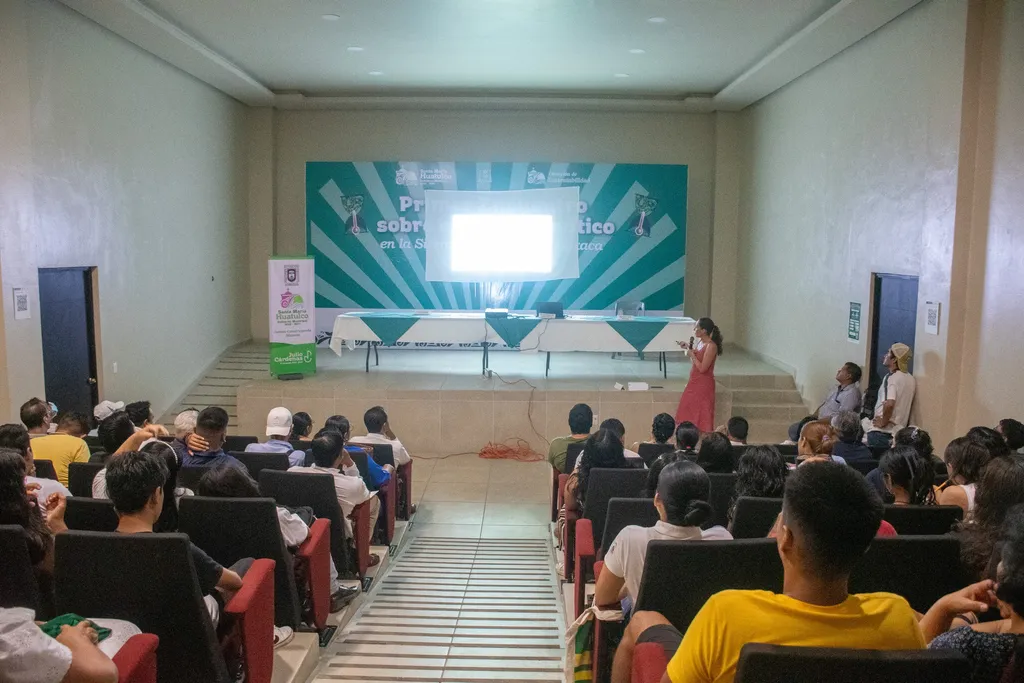 Huatulco impulsa la reflexión y acción por el cambio climático