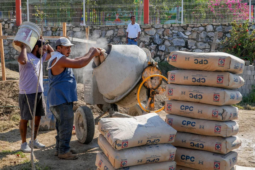 Bajos de Coyula: Construction of Ramp at Primary School