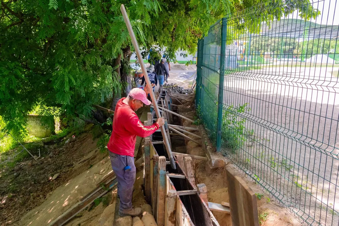 Rehabilitation of Santa María Huatulco Sports Unit Continues to Advance