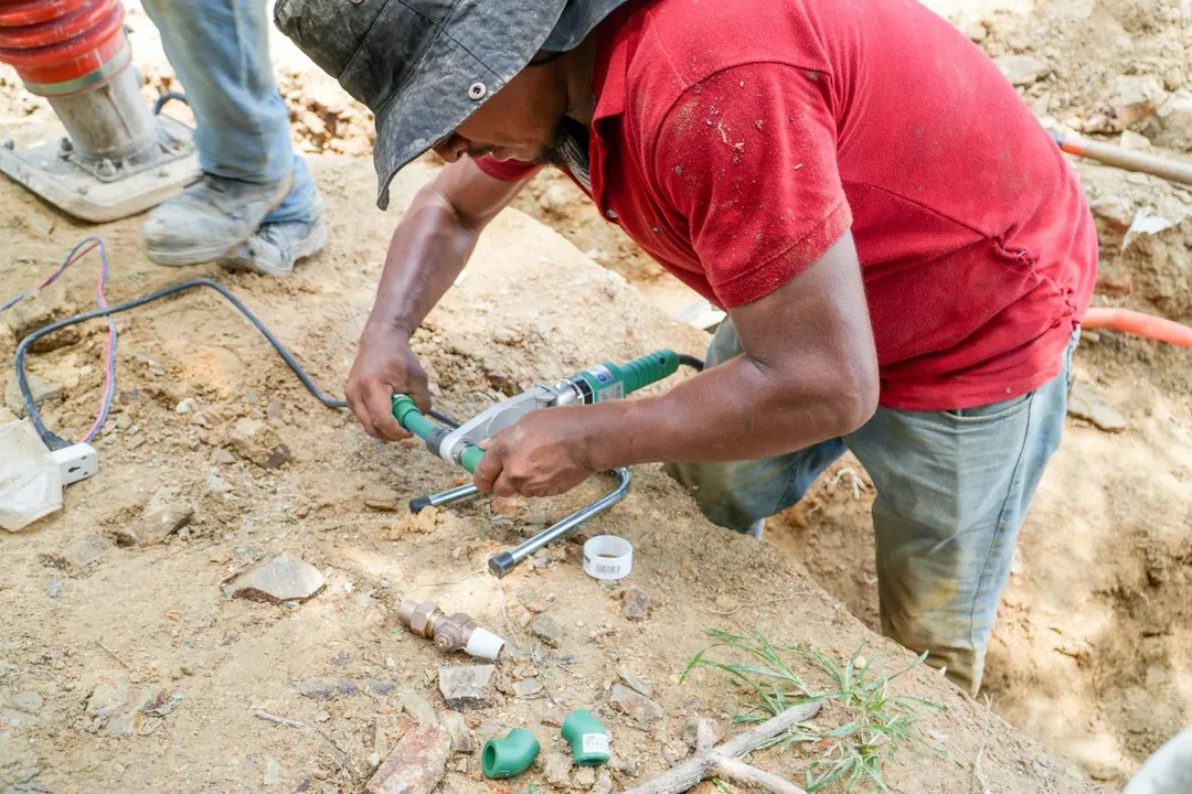 Pre-Paving Connections in Barrio La Mina