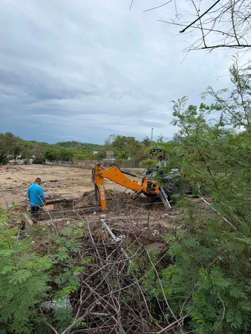 Dredging Works in the Municipal Agency of Santa Cruz Huatulco