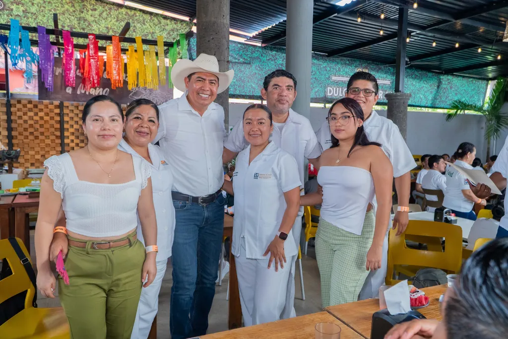 Huatulco Recognizes and Celebrates Nursing Staff