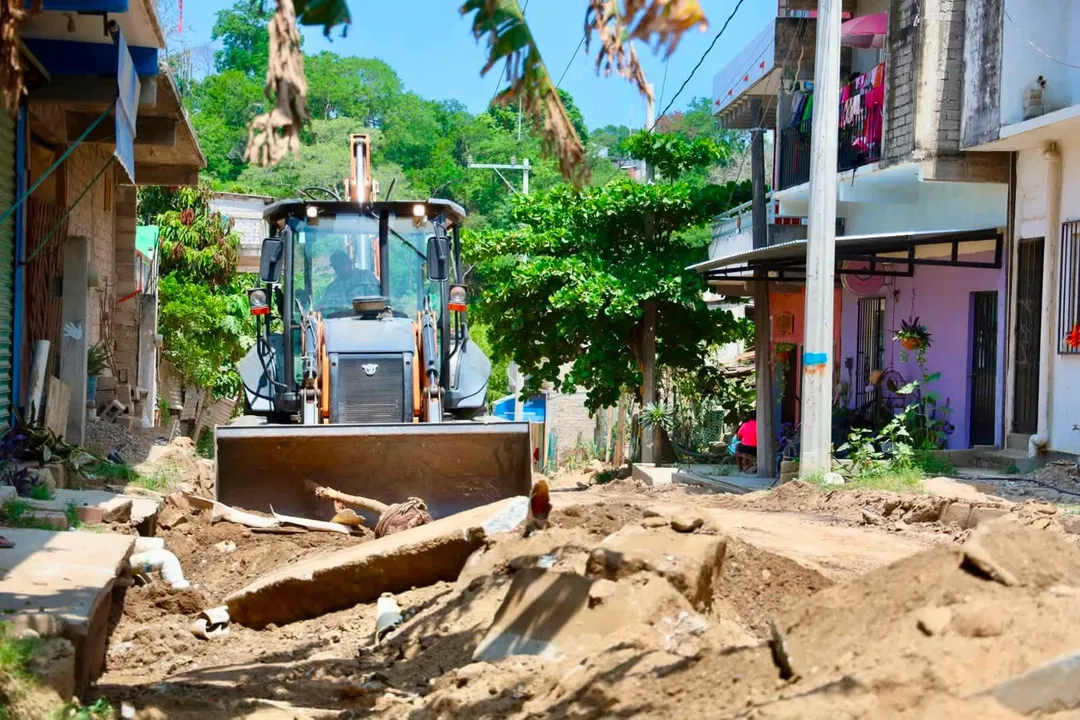 Se realizan trabajos preliminares para la pavimentación de la Sexta Etapa del Sector H3
