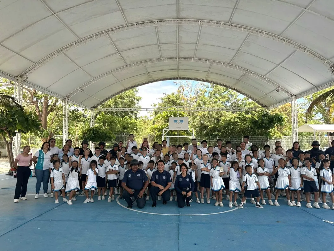 Strengthening Trust Between Children and Authorities Through “Amistad Azul”