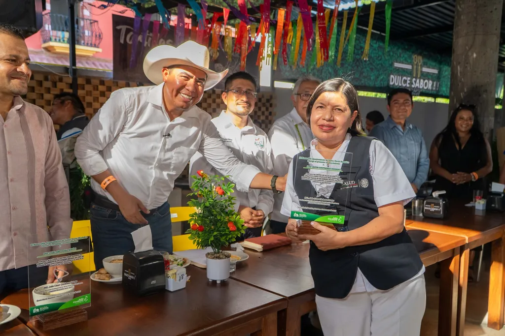 Huatulco Recognizes and Celebrates Nursing Staff
