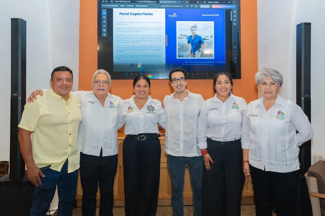 The Municipal Government of Santa María Huatulco Accompanies the Handover of the Hotels and Motels Association