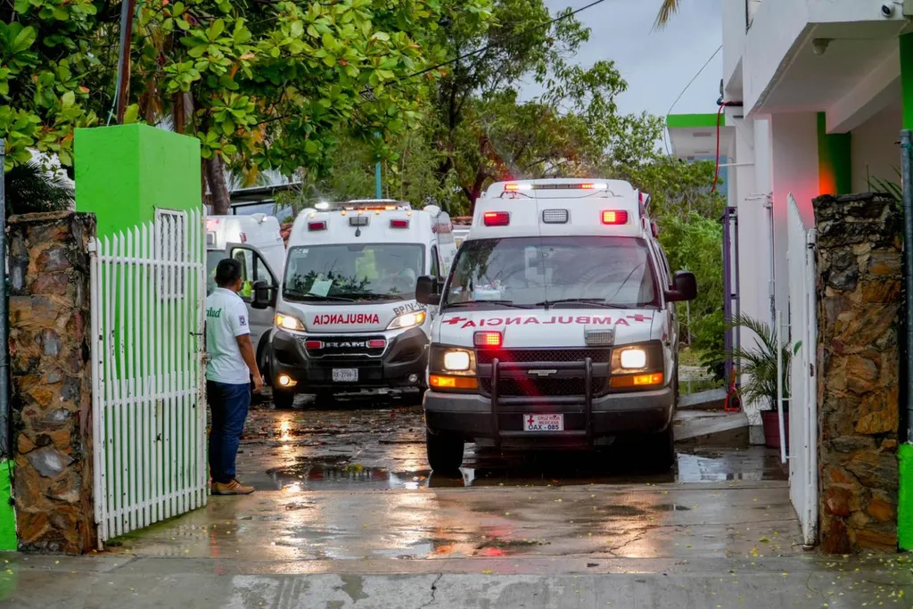 Medical Care Deployed in Strategic Points of Huatulco