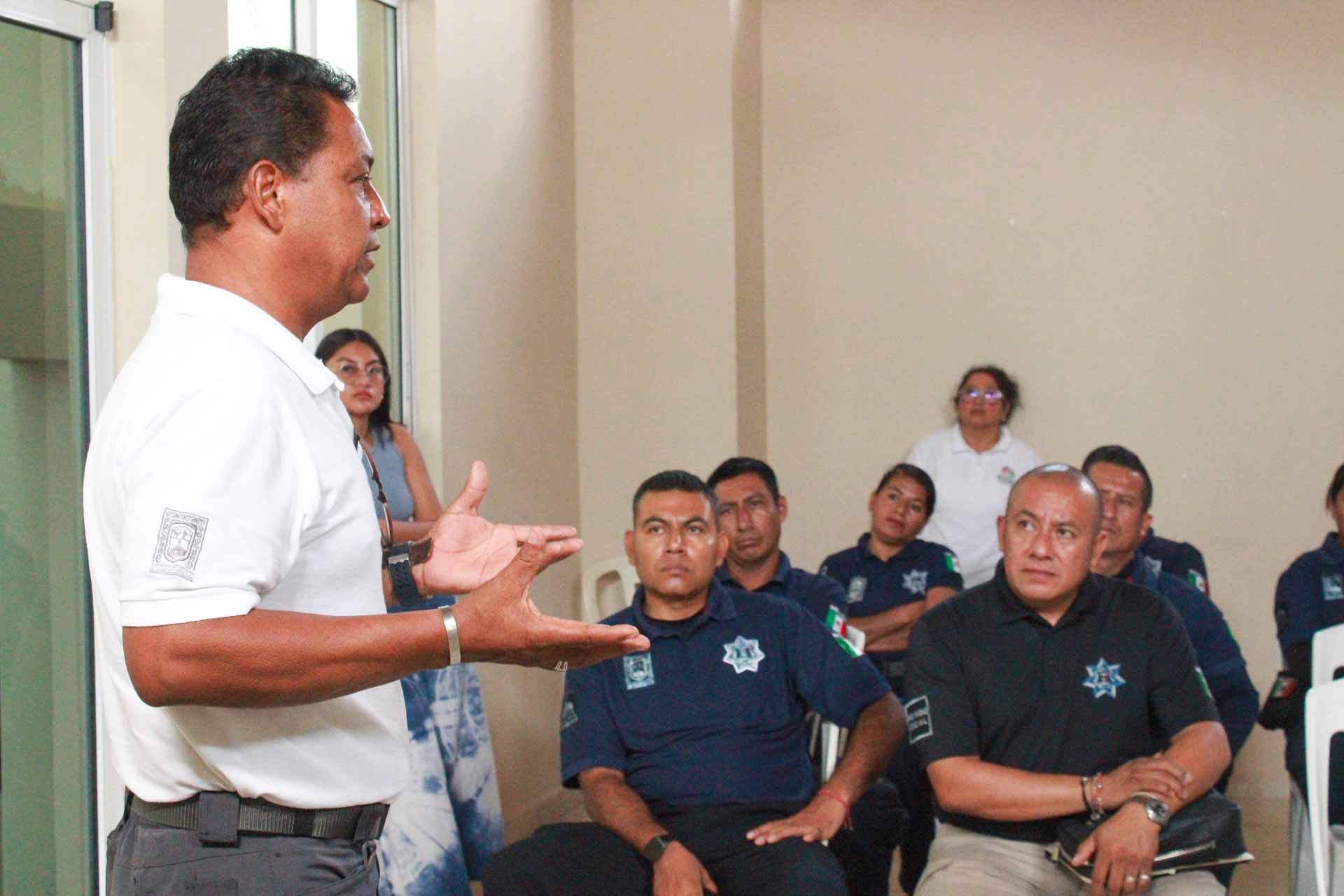 Training for Municipal Public Security Elements on Certified Beaches in Huatulco