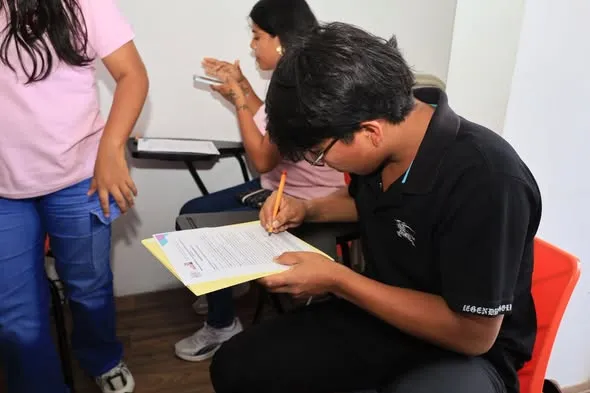  Juventud huatulqueña recibe orientación sobre Tarjeta Joven 2026