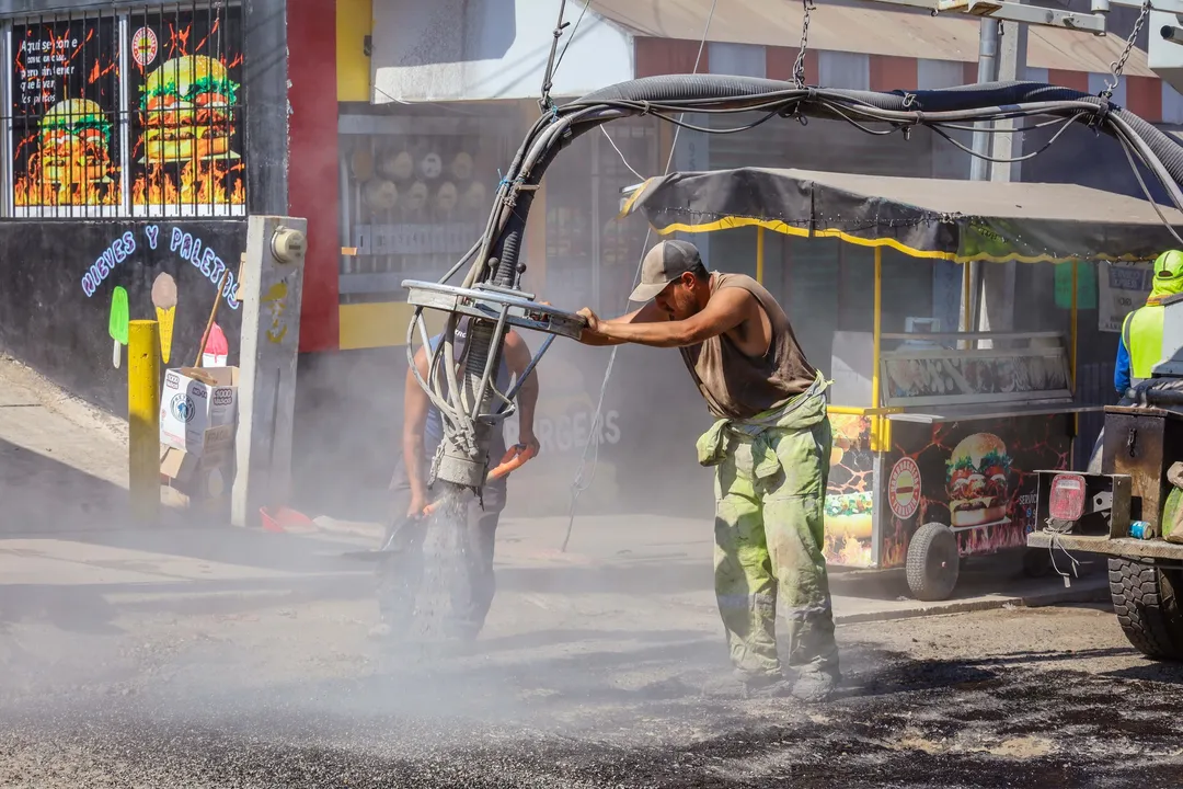 Santa Cruz Huatulco: Trabajo de bacheo