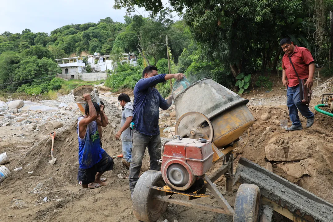 Footing Pouring Carried Out in Urban Infrastructure