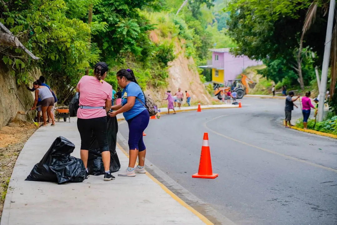 La Erradura Joins Forces to Improve Its Community