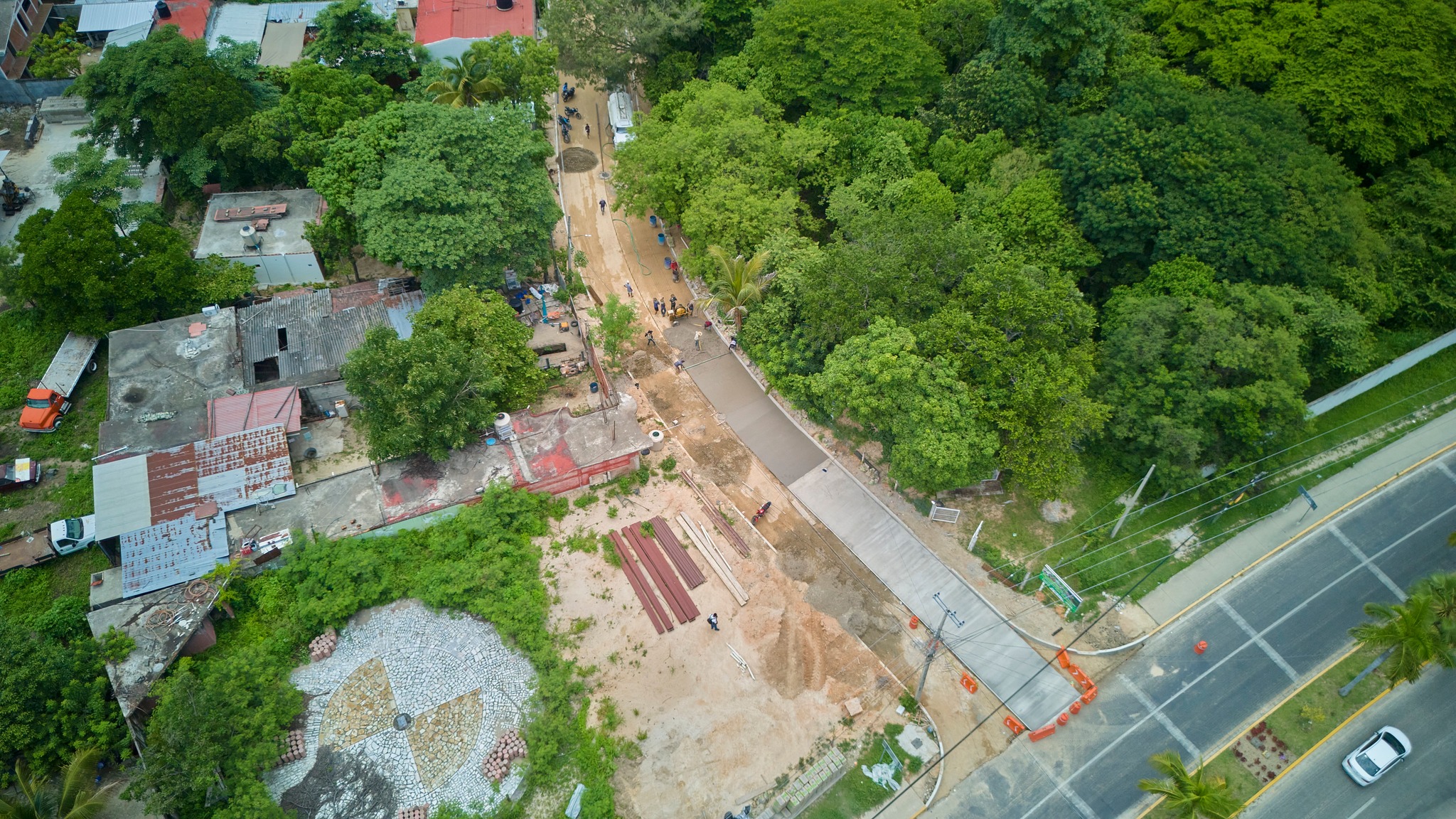 Work Progress Continues on Guarumbo Street