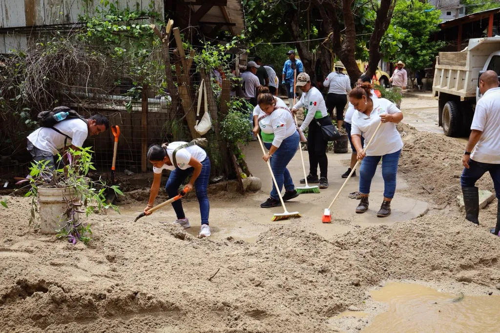 Cleaning and Desilting Works in U2 Norte, Sector J, and Ampliación J