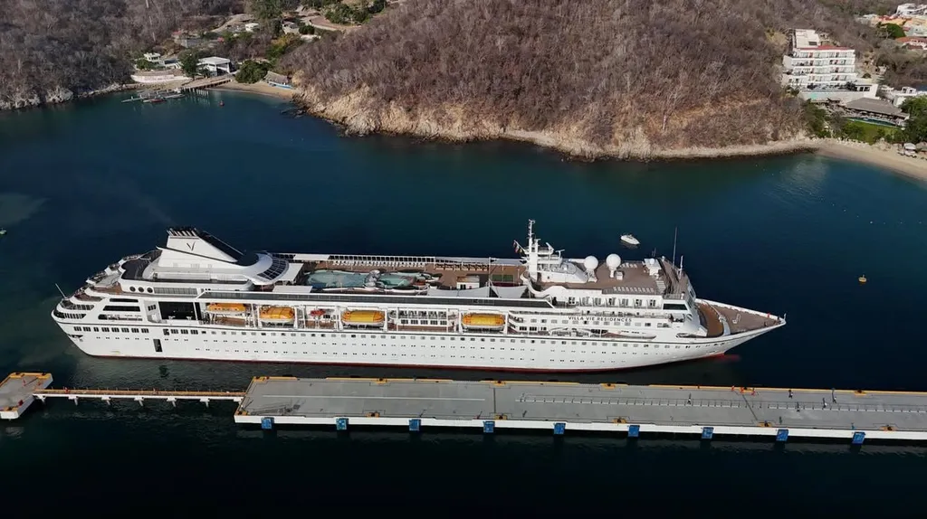 Huatulco recibe al crucero ODYSSEY: fortaleciendo su economía turística