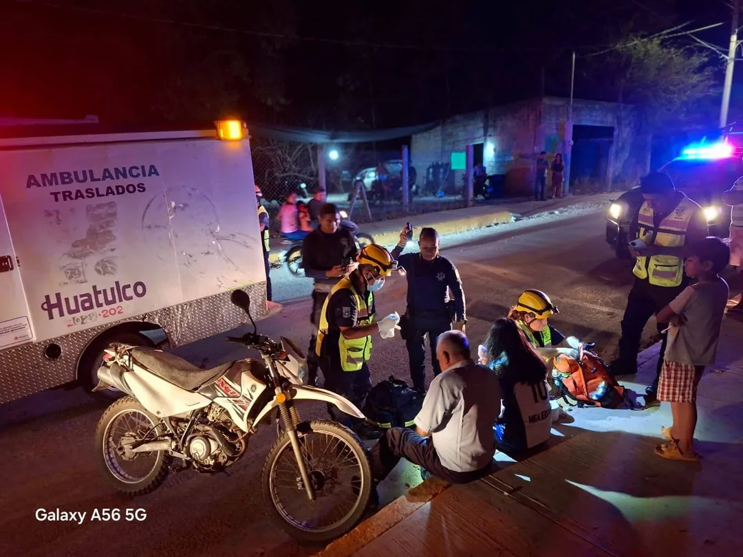 Atención a accidente de motocicleta en Barrio Paso Ancho 