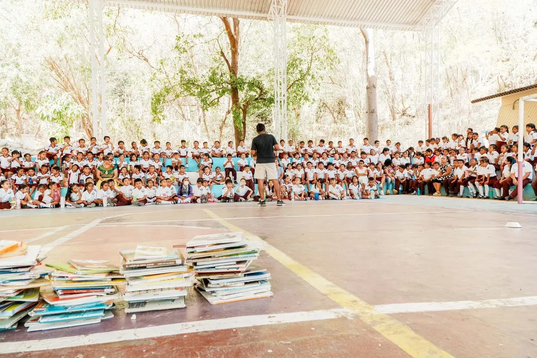 Imagen de Promoting Reading Among Huatulco Children
