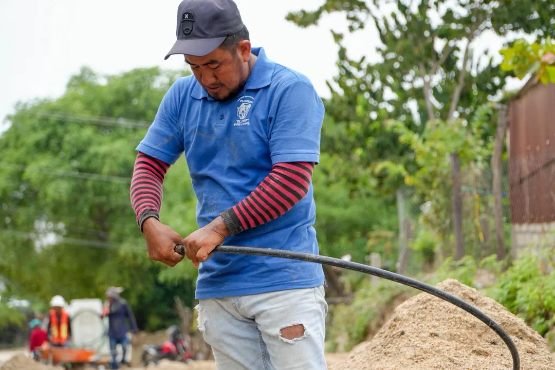  Mejorando servicios básicos previo a pavimentación principal