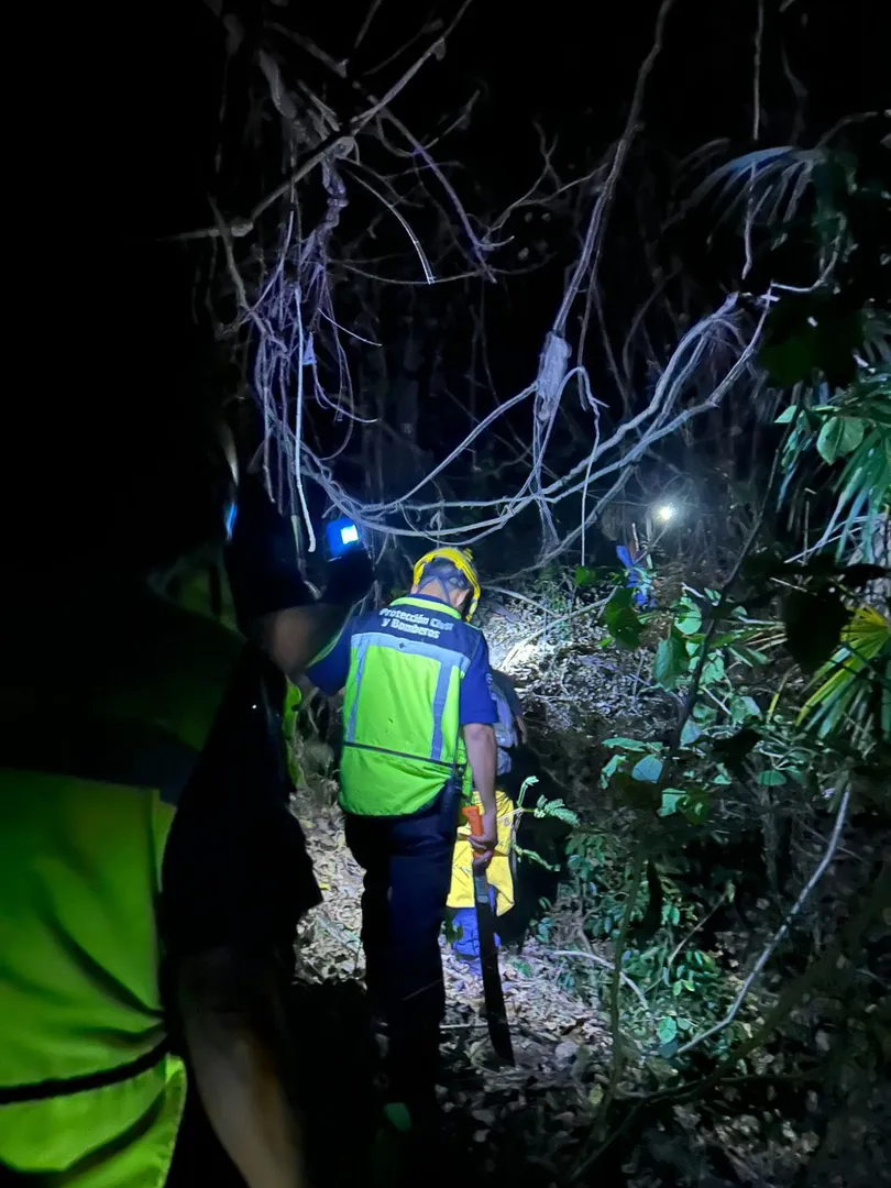 Protección Civil atiende rescate de brigadistas en zona forestal