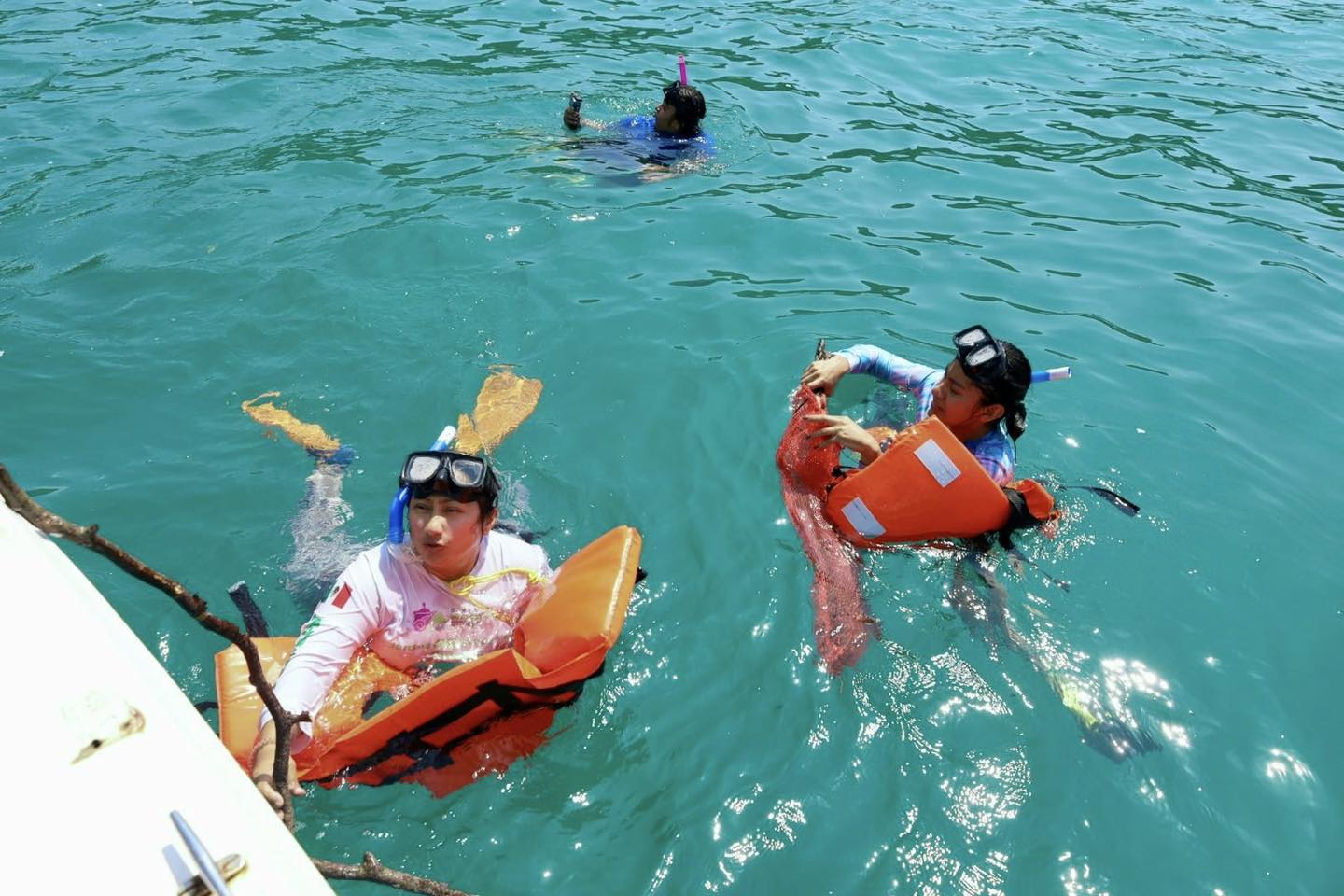 Underwater Cleanup at Chachacual and La India Beaches