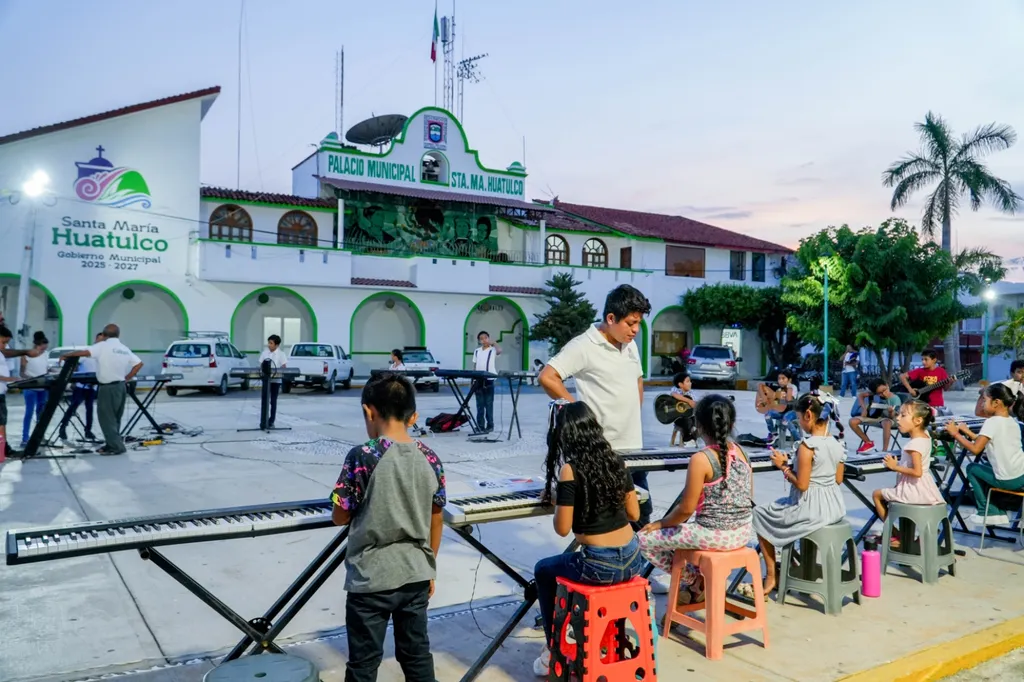 Imagen de Caravana Cultural: Promoviendo el Arte y la Cultura en Huatulco