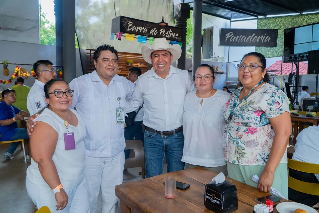 Huatulco Recognizes and Celebrates Nursing Staff