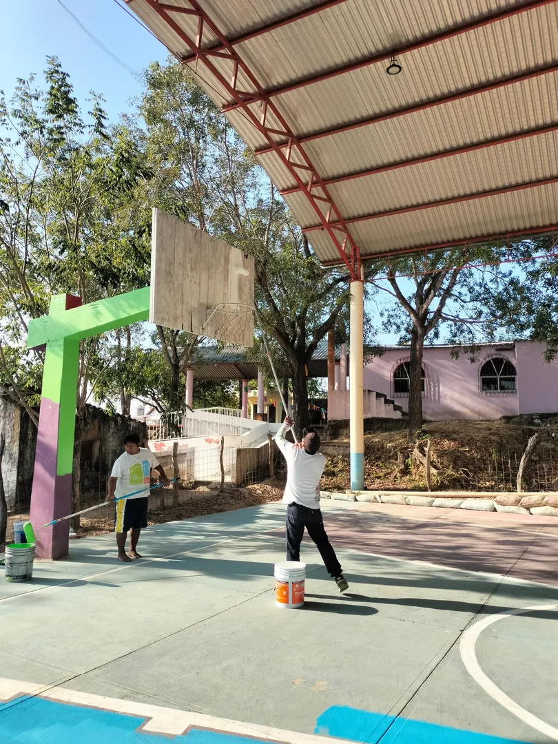 Rehabilitación de la cancha municipal en Hacienda Vieja