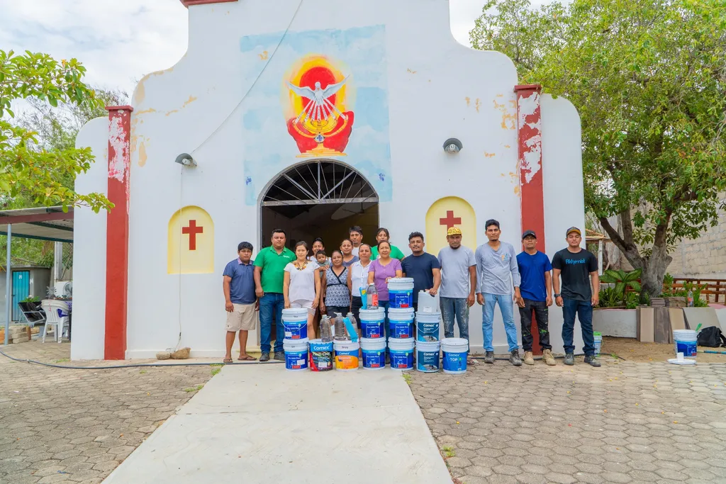 Mantenimiento a la Iglesia de El Zapote