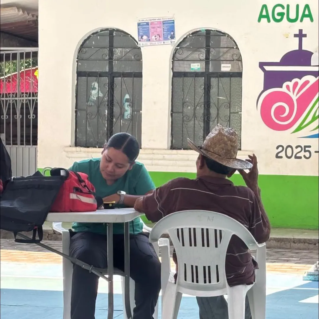 ACERCAMOS LOS SERVICIOS DE SALUD A LAS FAMILIAS DE NUESTRAS COMUNIDADES