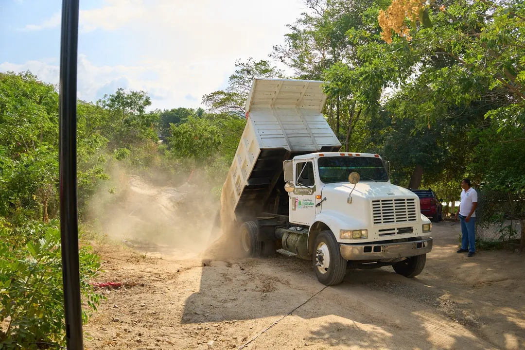 Roadways Tracked and Rehabilitated in Various Areas of Santa María Huatulco