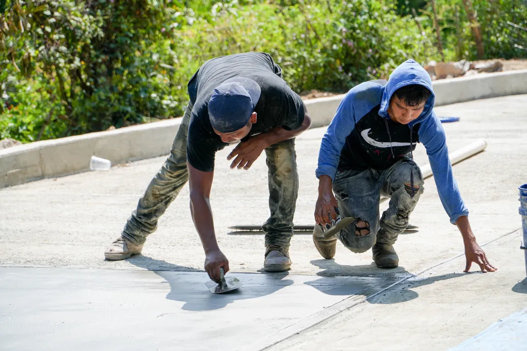 Paving Progresses in La Mina Neighborhood