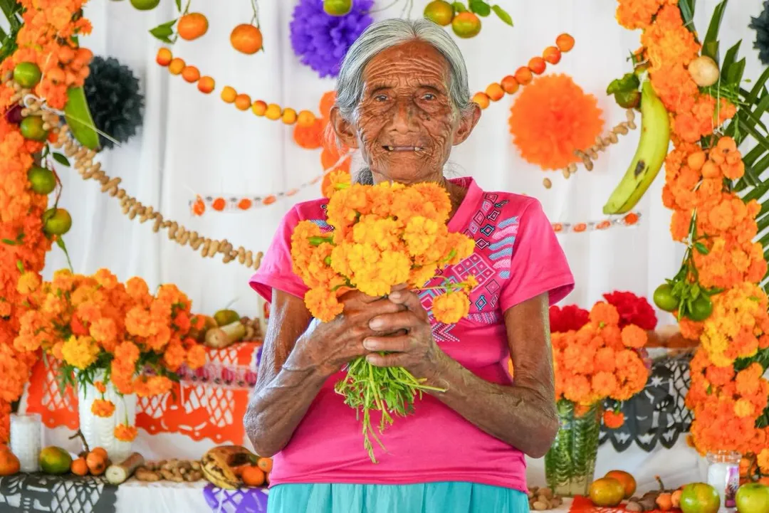 Imagen de  Tradición y memoria florecen en el DIF Huatulco 