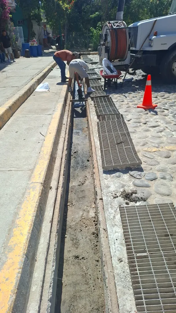Desilting Work Continues at La Entrega Beach Parking Lot