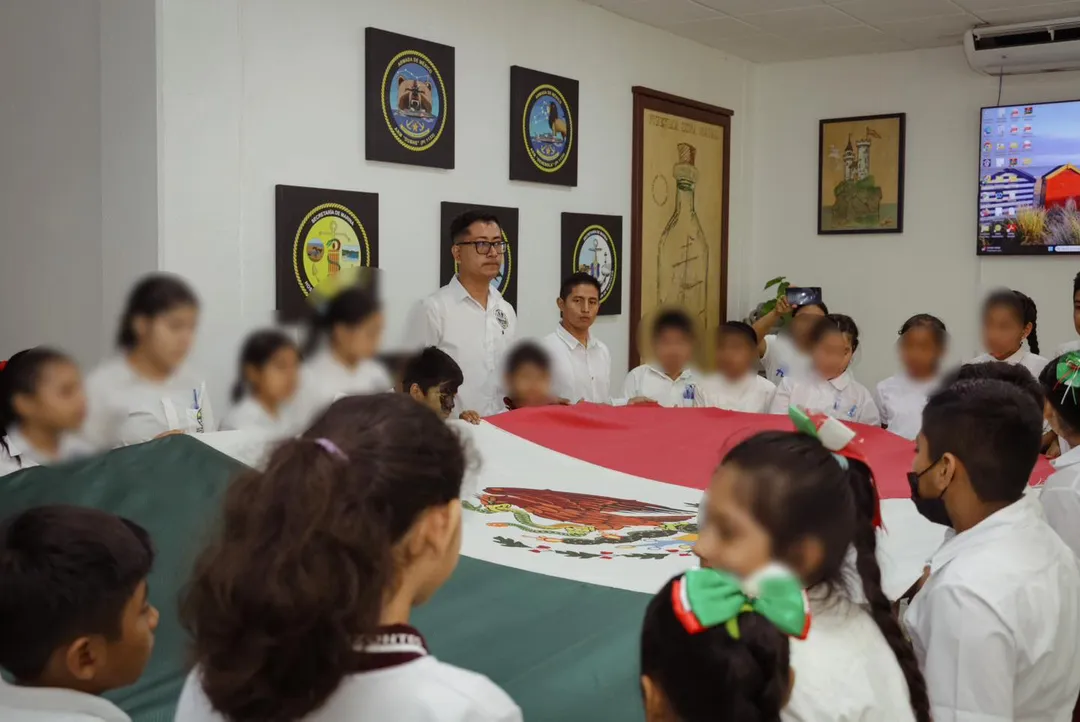 Imagen de FOMENTANDO VALORES CÍVICOS EN LA NIÑEZ HUATULQUEÑA