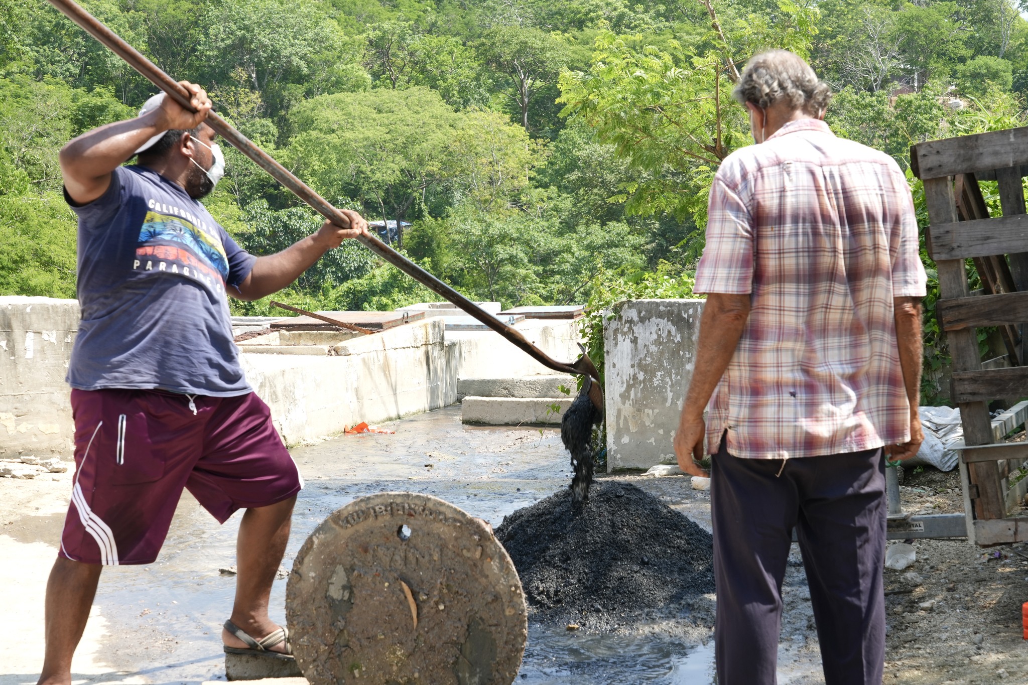 Drainage Unclogging Work Continues in Sector H3