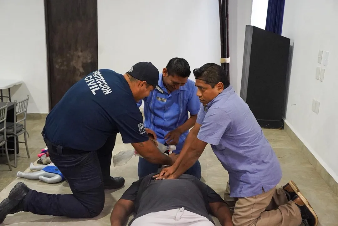 Imagen de Hotel Coral Blue Staff Trained in First Aid