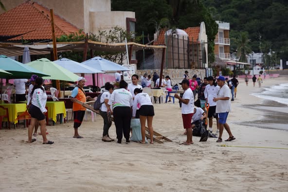 Santa Cruz: Constant Actions to Maintain Clean Beaches
