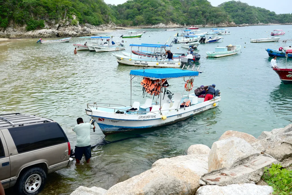 Vessel Evacuation in Santa Cruz as Preventive Measure Due to Storm