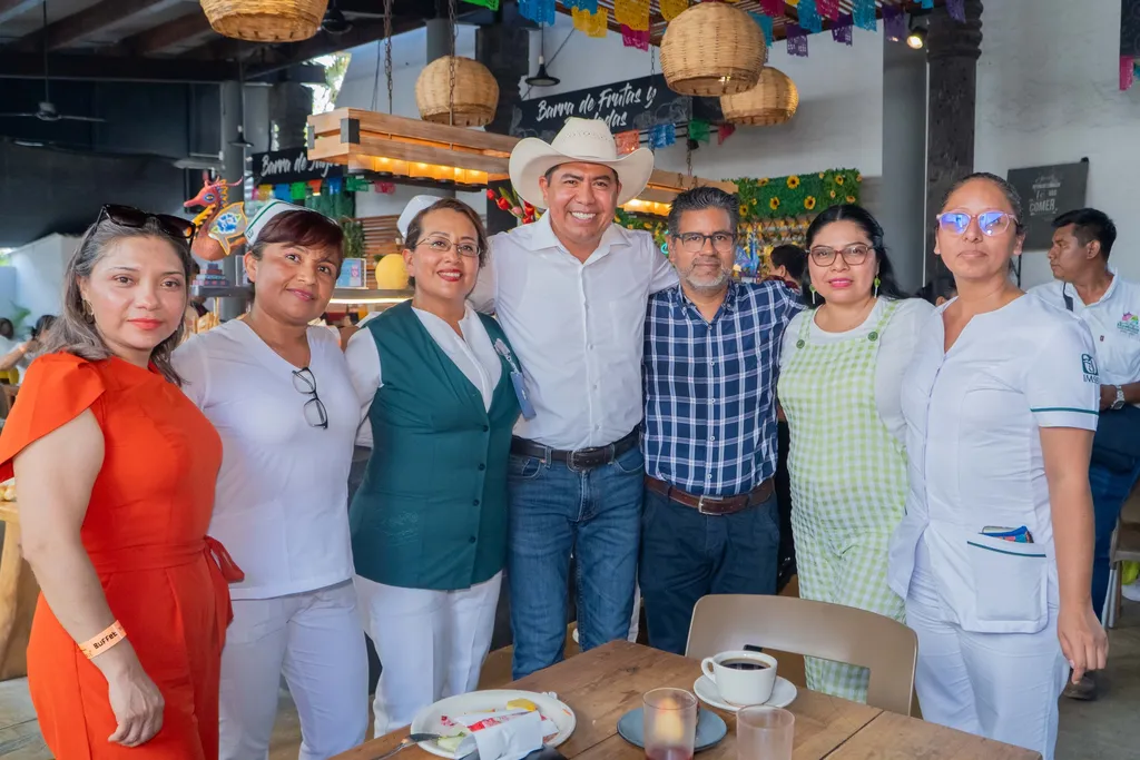 Huatulco Recognizes and Celebrates Nursing Staff
