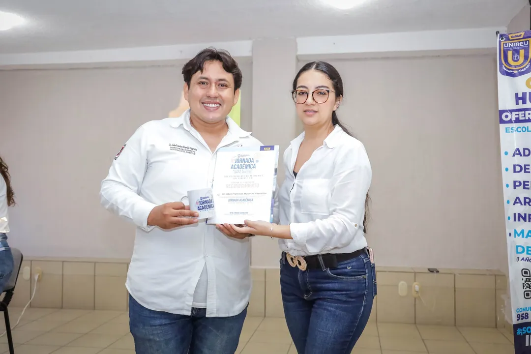 IMJUVE imparte charla informativa a estudiantes