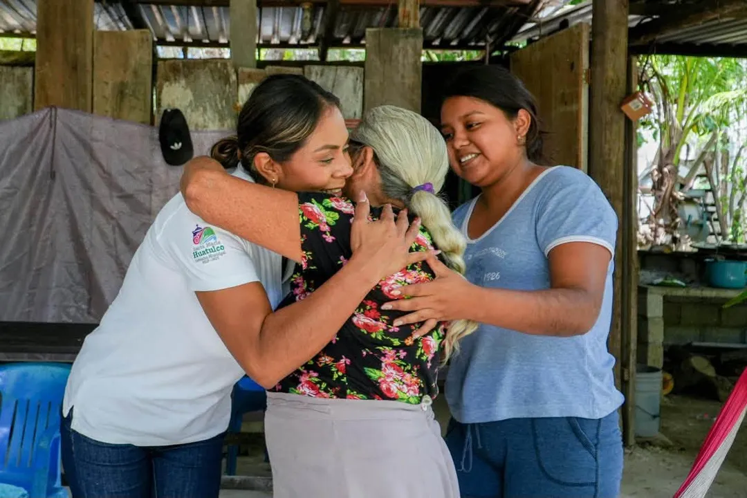 Entrega domiciliaria de aparatos funcionales en la comunidad de El Faisán