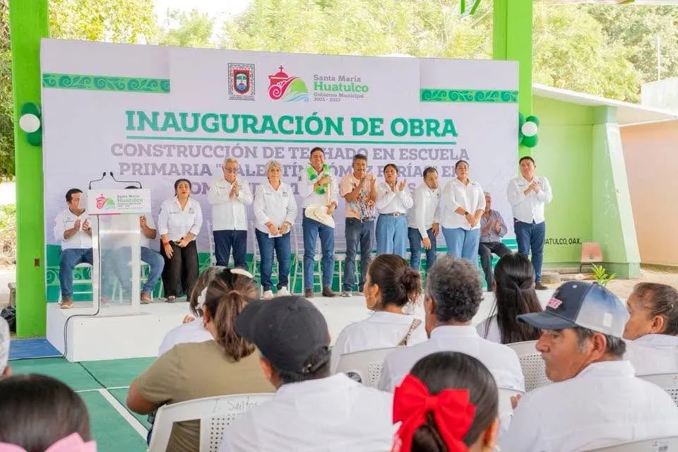 Comunidad de Todos Santos: Techado escolar en cancha de usos múltiples