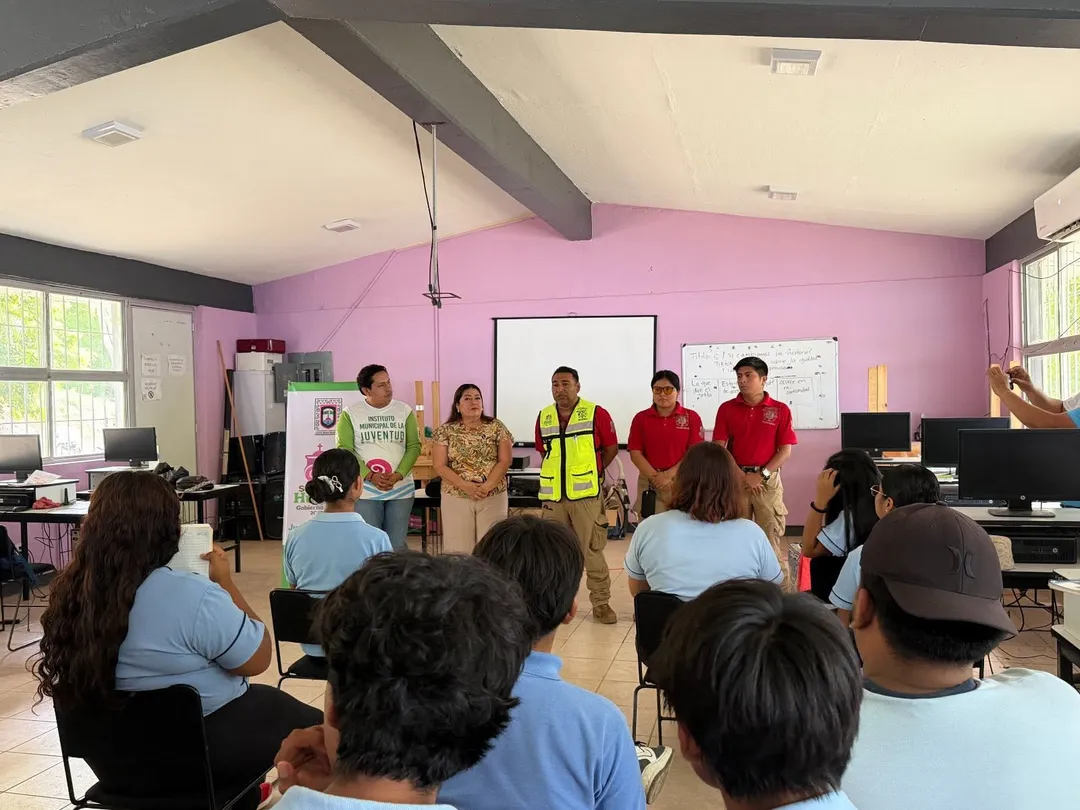 Promueven conocimientos de primeros auxilios entre las juventudes huatulqueñas