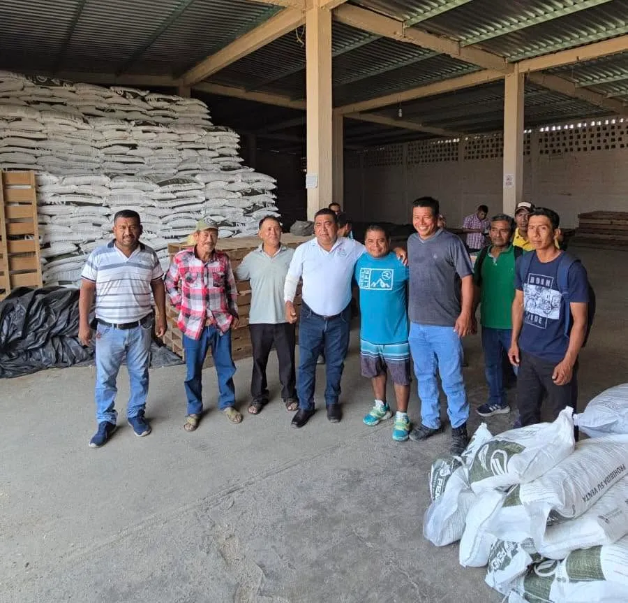Imagen de Working Hand in Hand with Our Producers