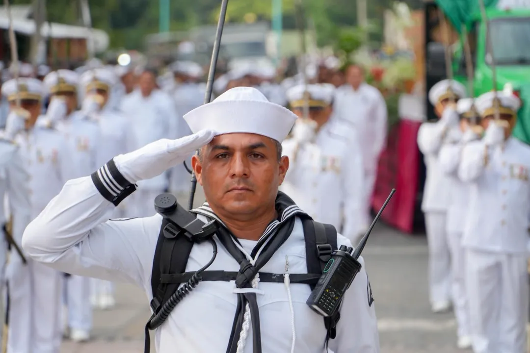 Imagen de Civic-Military Parade to Commemorate the 215th Anniversary of Mexico's Independence