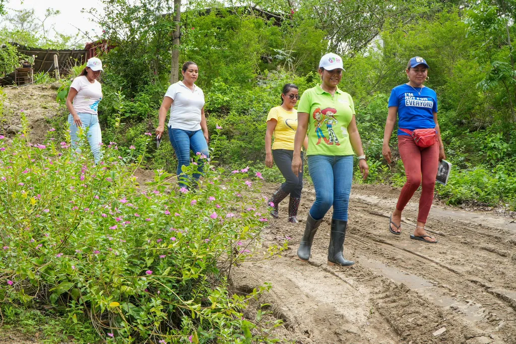 Imagen de DIF Huatulco Visits Huatunalco to Provide Support to Vulnerable Families