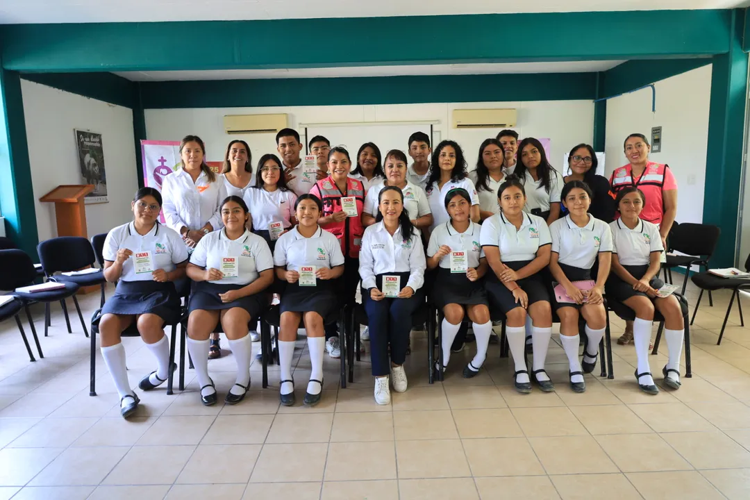 Santa María Huatulco: Educational Talk for CECyTE 38 Students