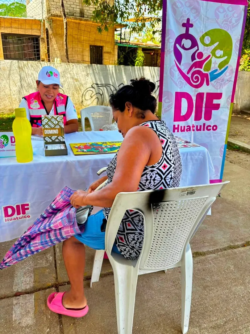 Módulo de atención del Día Naranja: Orientación y apoyo gratuito para erradicar la violencia de género en Huatulco