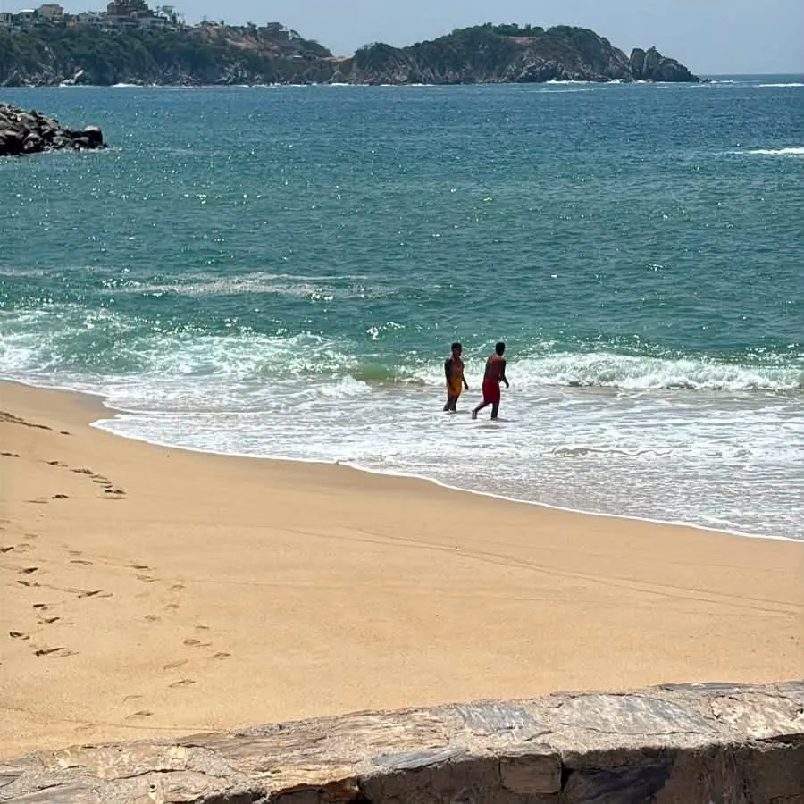 Calls Continue to Respect Beach Restrictions